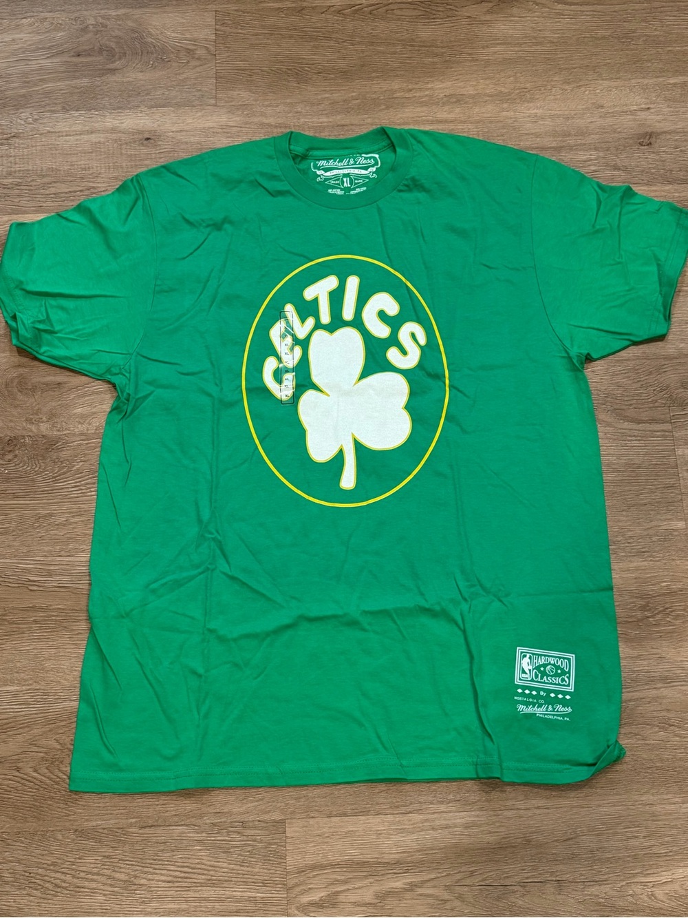 Mitchell & Ness Green Boston Celtics Shamrock Graphic Tee